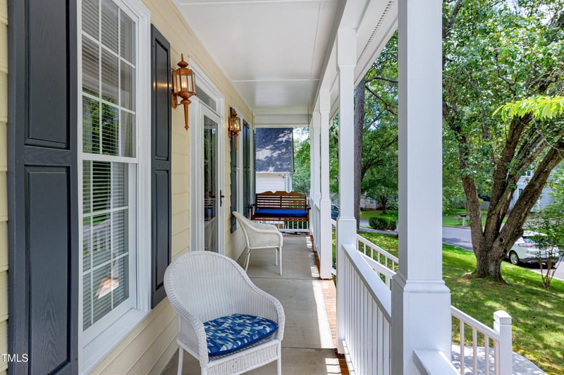 102 Whitlock Ln, Cary, NC 27513