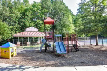 102 Whitlock Ln, Cary, NC 27513