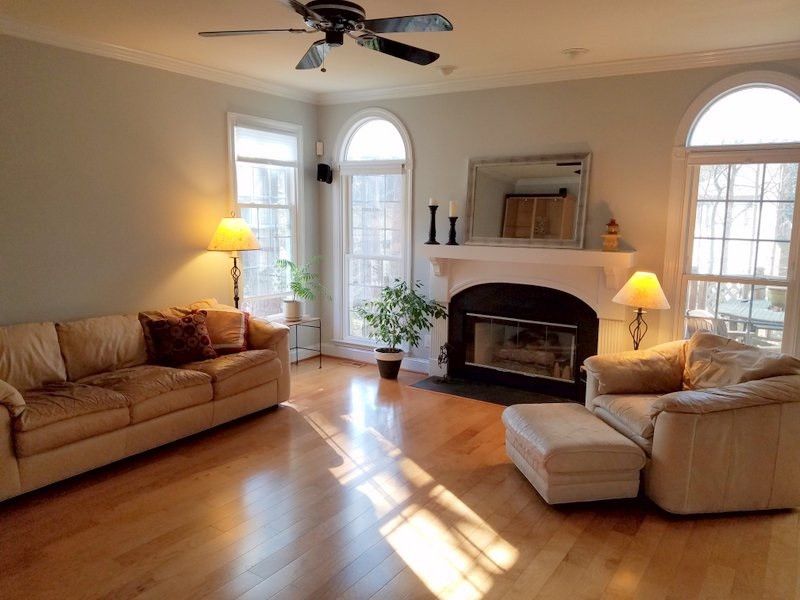 102 Widecombe Ct, Cary, NC 27513