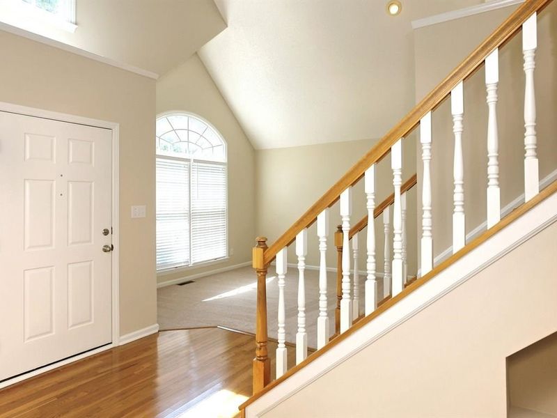 102 Windance Ct, Cary, NC 27518