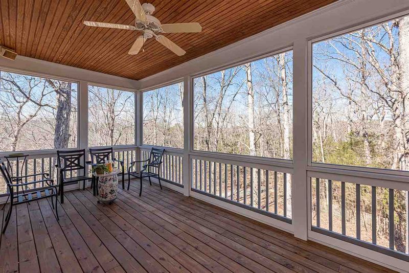 102 Windorah Pl, Chapel Hill, NC 27517