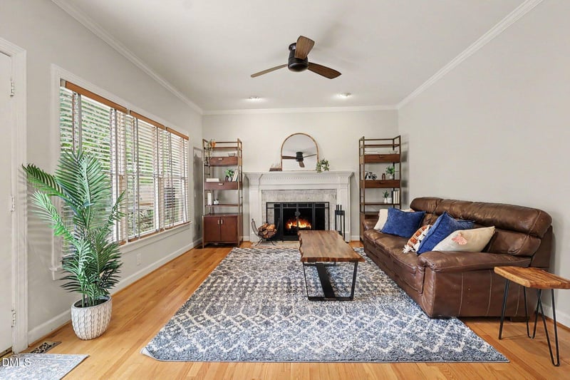 102 Windswept Ln, Cary, NC 27518
