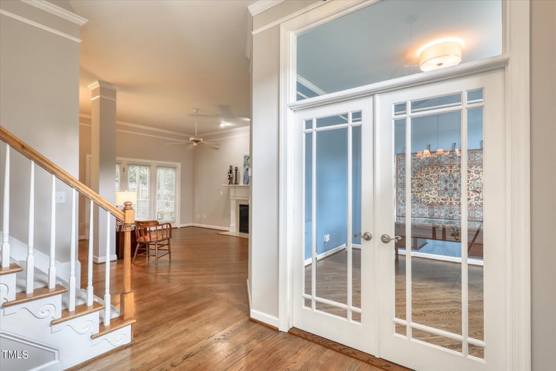 102 Wittenham Dr, Cary, NC 27519