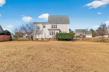 102 Wood Valley Dr, Four Oaks, NC 27524