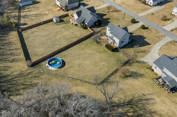 102 Wood Valley Dr, Four Oaks, NC 27524