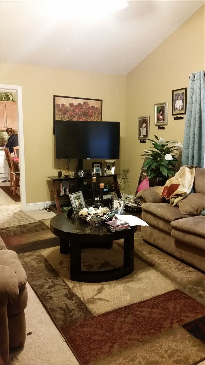 102 S Woodcrest St E, Durham, NC 27703