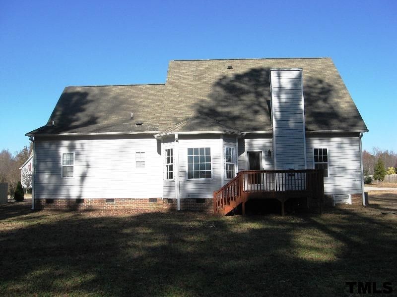 1020 Blue River Farm Dr, Raleigh, NC 27603