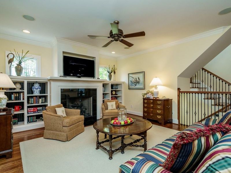 1020 Brooks Ave, Raleigh, NC 27607