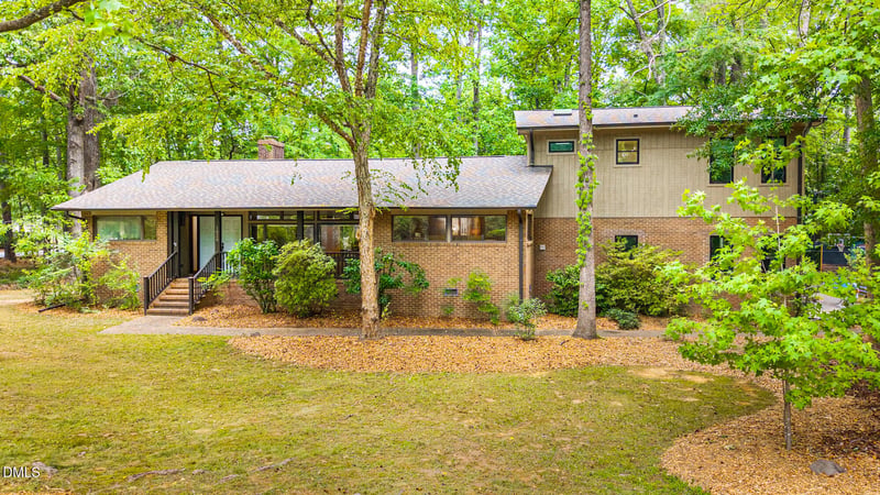 1020 Burning Tree Dr, Chapel Hill, NC 27517