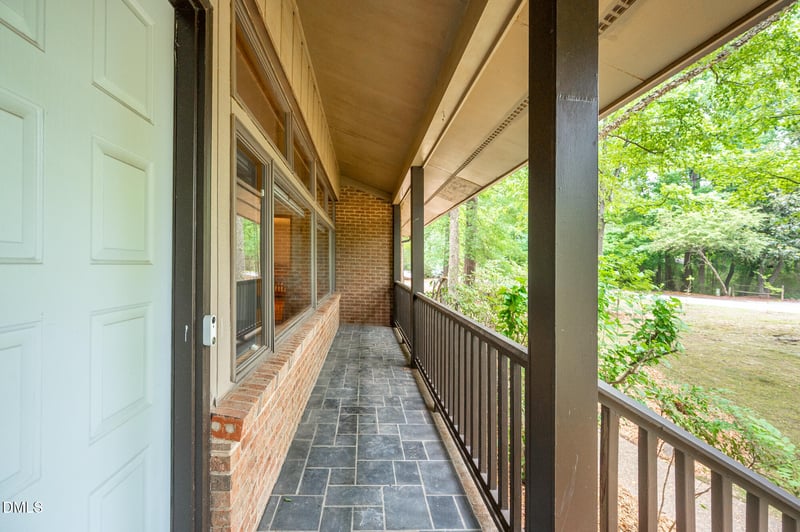 1020 Burning Tree Dr, Chapel Hill, NC 27517