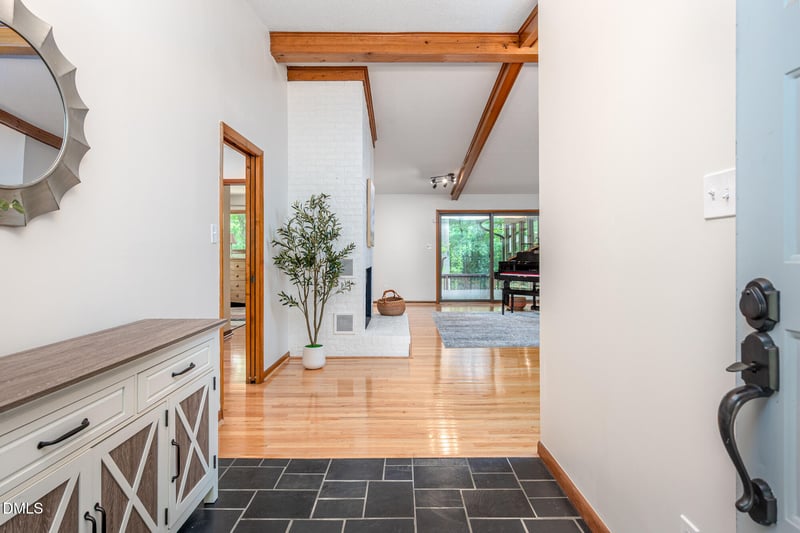 1020 Burning Tree Dr, Chapel Hill, NC 27517