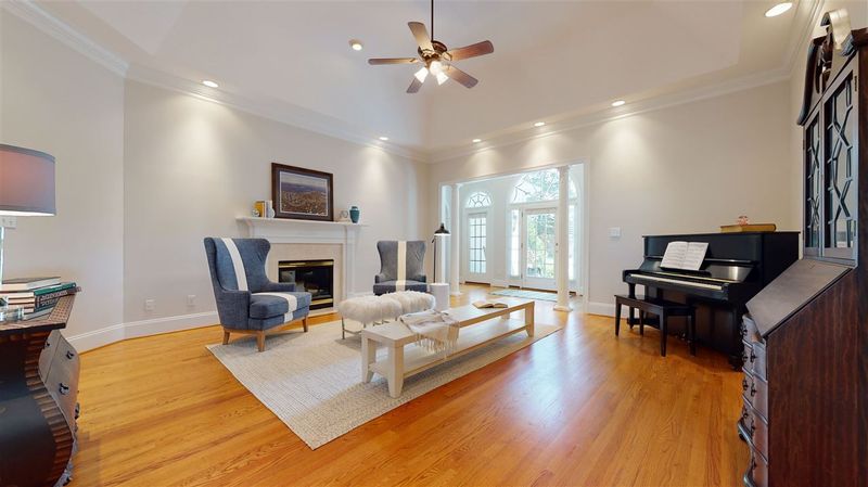 1020 Falls Bridge Dr, Raleigh, NC 27614