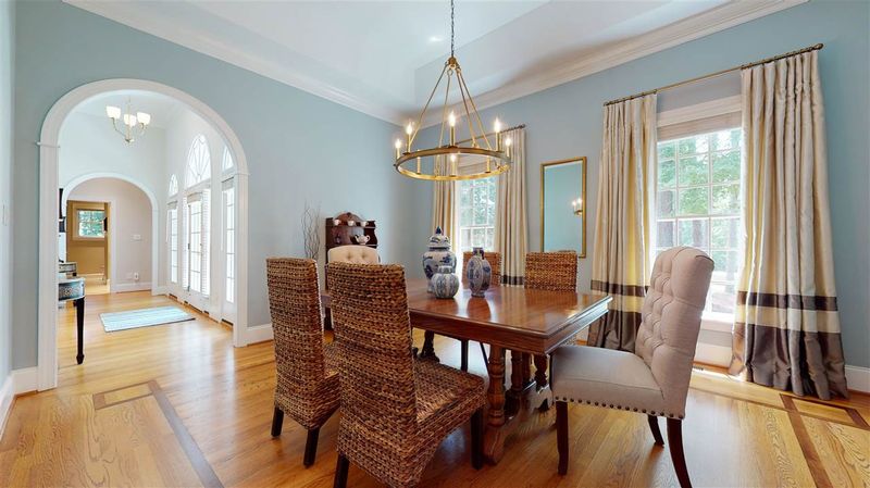 1020 Falls Bridge Dr, Raleigh, NC 27614