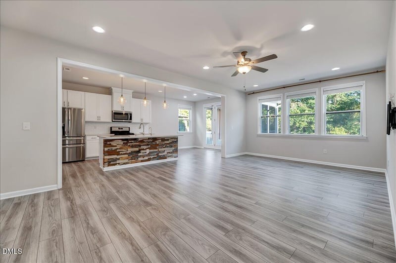 1020 Garrow Dr, Holly Springs, NC 27540
