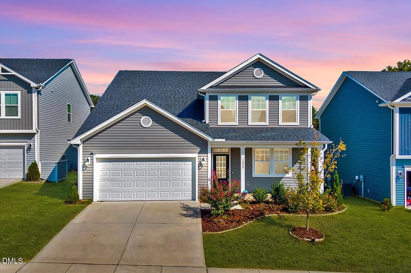 1020 Garrow Dr, Holly Springs, NC 27540