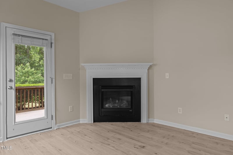 1020 Kingston Grove Dr, Cary, NC 27519