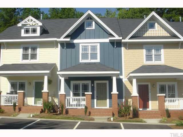 1020 Mica Lamp Ct, Apex, NC 27502