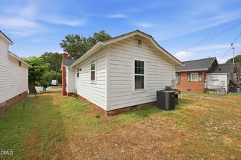 1020 Rainey St, Burlington, NC 27217