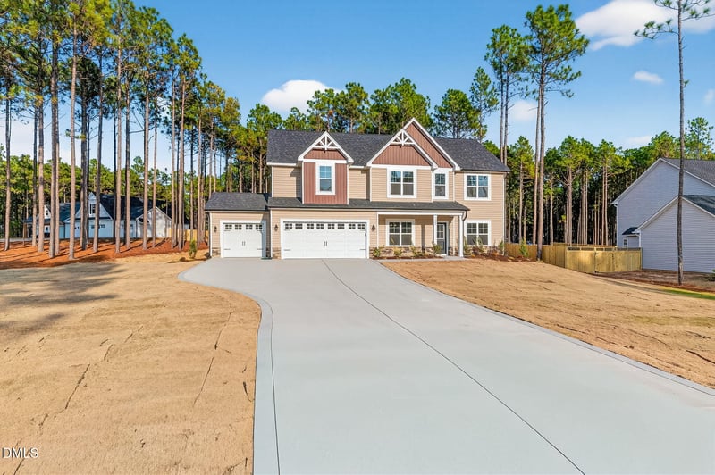 1020 Rhum Dr, Fayetteville, NC 28311