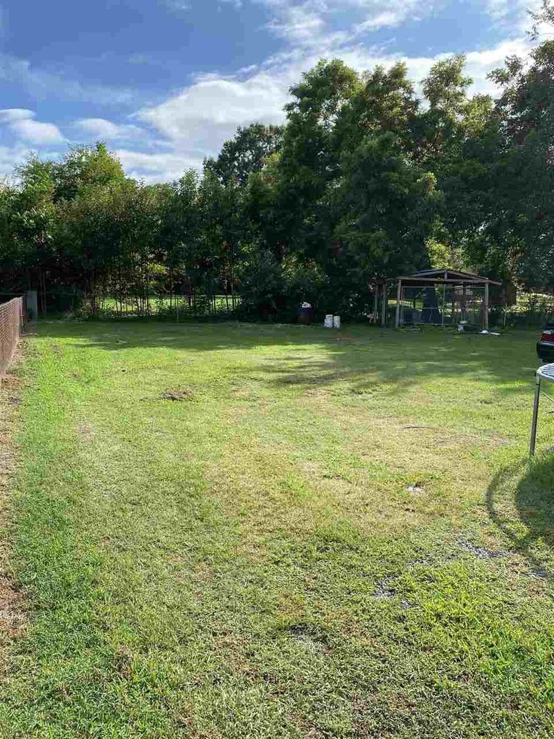 1020 Walnut St, Burlington, NC 27217