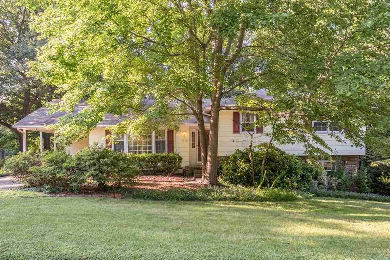 1020 Wofford Ln, Raleigh, NC 27609