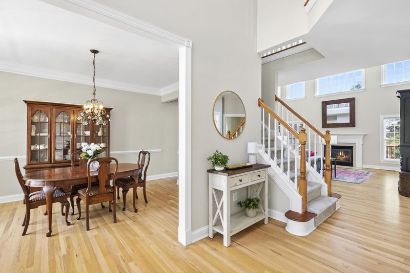 10204 Sporting Club Dr, Raleigh, NC 27617