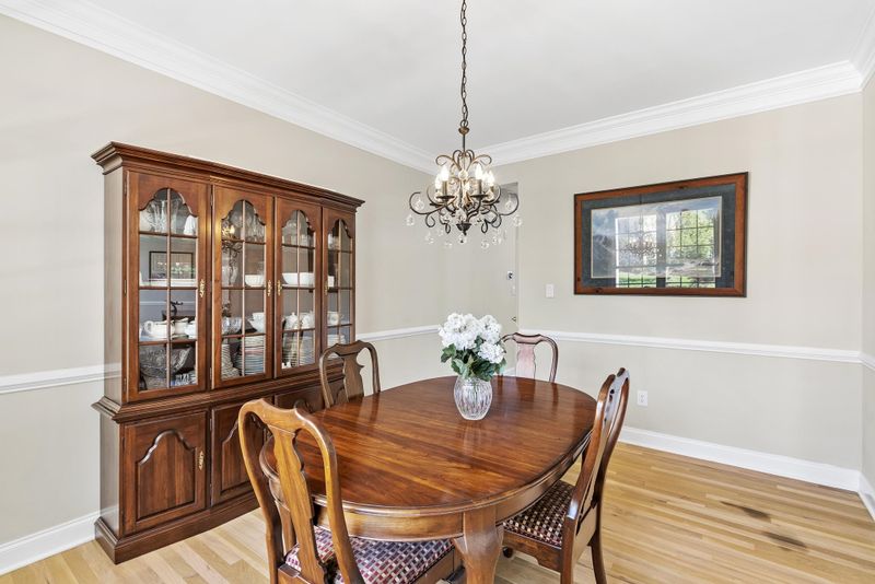 10204 Sporting Club Dr, Raleigh, NC 27617