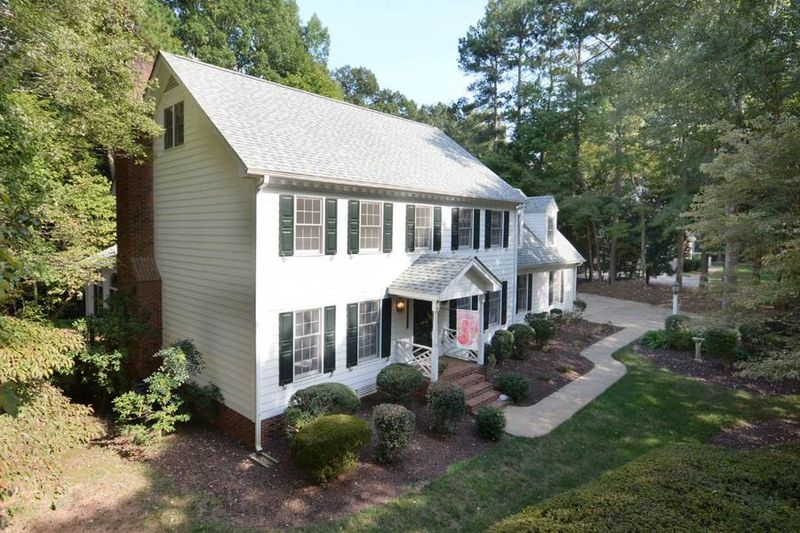 10204 Whitestone Rd, Raleigh, NC 27615