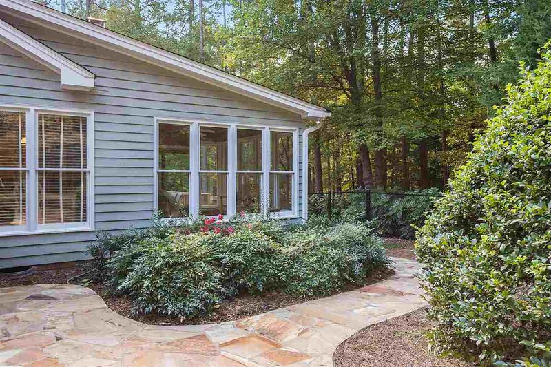 10209 Byrum Woods Dr, Raleigh, NC 27613
