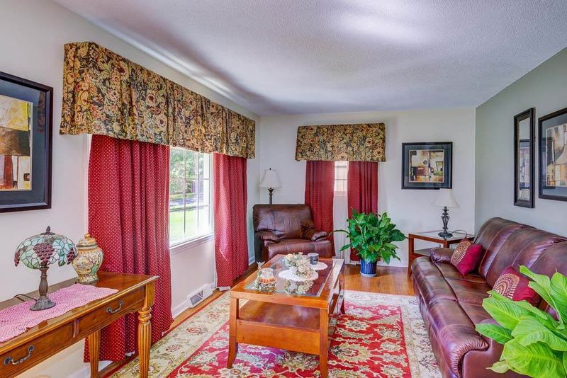 1021 Akron Ave, Durham, NC 27713