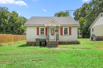 1021 Alden St, Burlington, NC 27217