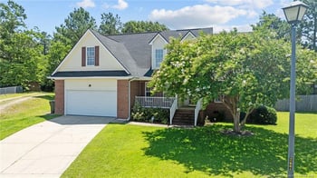 1021 Foxhound Ct, Fayetteville, NC 28314