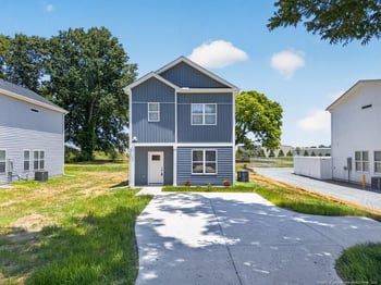 1021 Harnett St, Dunn, NC 28334