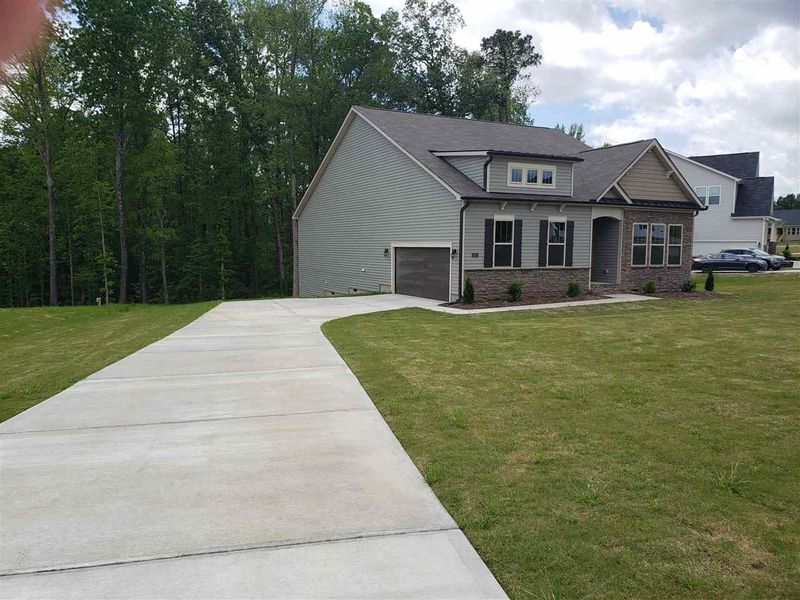1021 Jarrett Bay Rd, Willow Springs, NC 27592