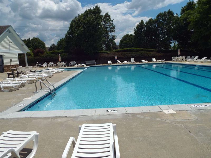 1021 Lockberry Ct, Clayton, NC 27520