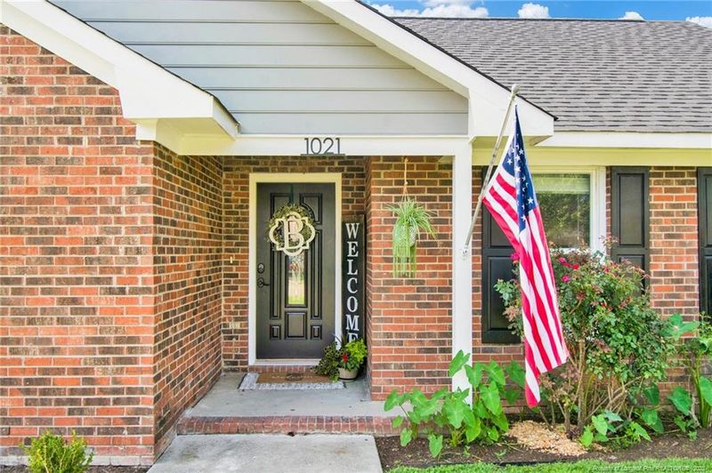 1021 Locks Creek Rd, Fayetteville, NC 28312