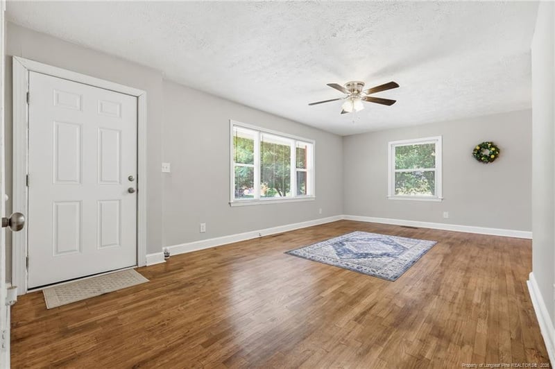 1021 Martindale Dr, Fayetteville, NC 28304