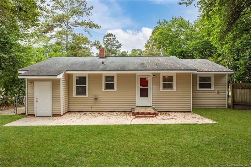 1021 Martindale Dr, Fayetteville, NC 28304