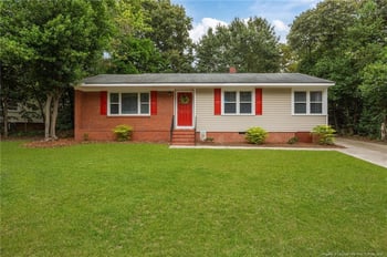 1021 Martindale Dr, Fayetteville, NC 28304