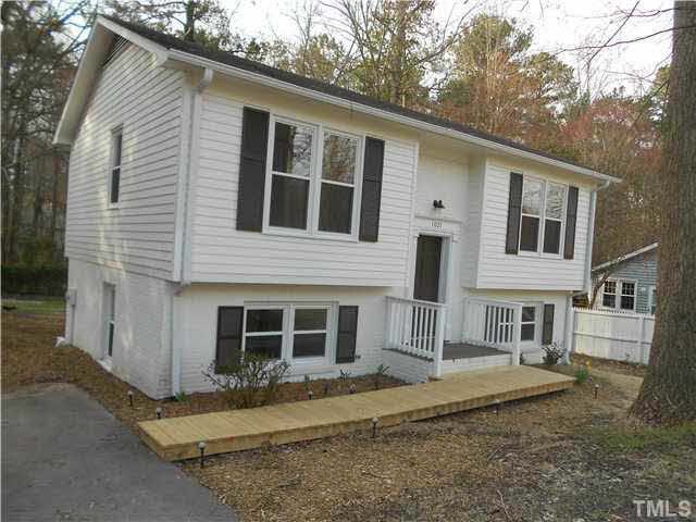 1021 Mockingbird Dr, Raleigh, NC 27615