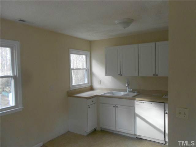 1021 Mockingbird Dr, Raleigh, NC 27615