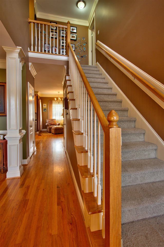 1021 Newburgh Cir, Raleigh, NC 27603