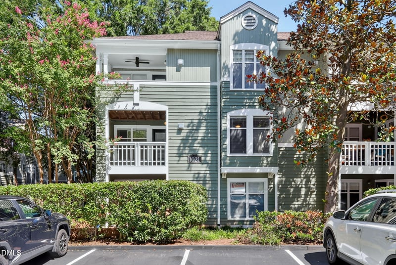 1021 Nicholwood Dr #201, Raleigh, NC 27605