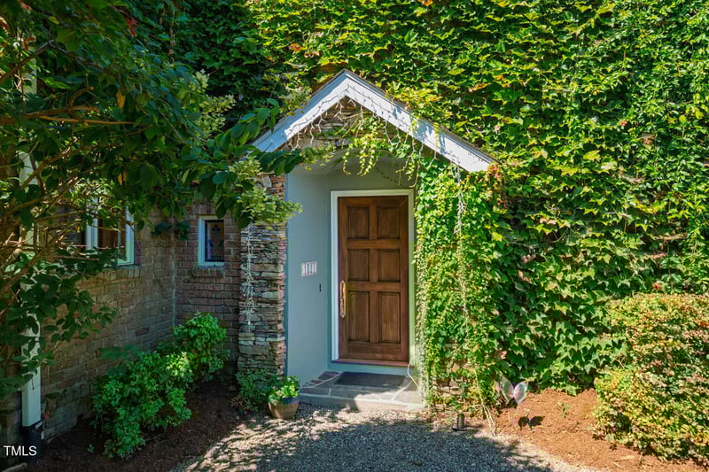1021 Parchemin Trl, Chapel Hill, NC 27516