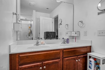 1021 Purple Verbena Ct, Zebulon, NC 27597
