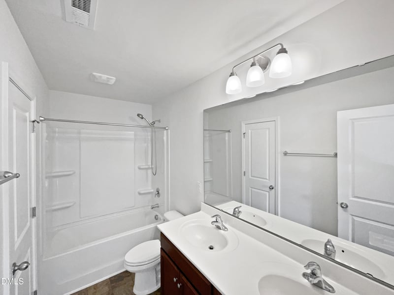 1021 Purple Verbena Ct, Zebulon, NC 27597