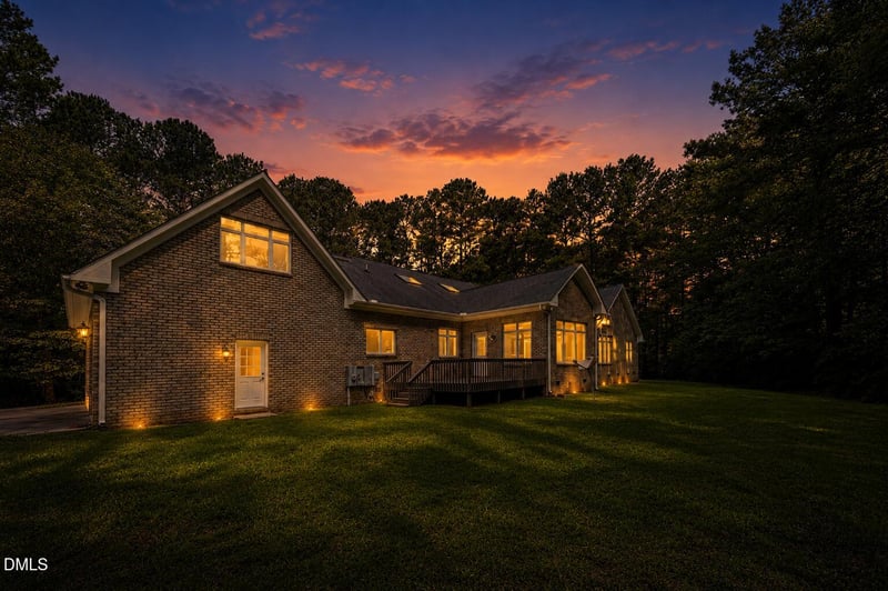 1021 Reaves Dr, Chapel Hill, NC 27516