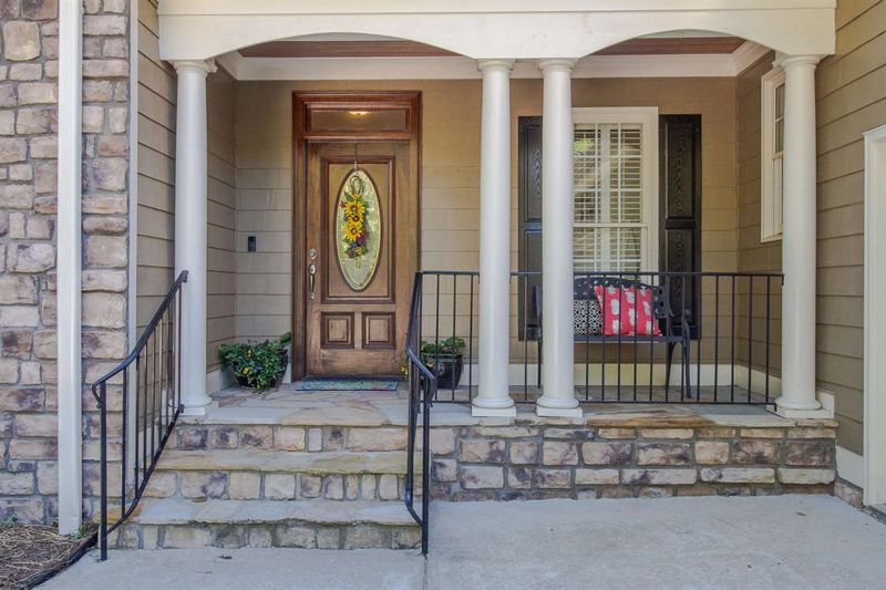 1021 Settlers Ridge Ln, Raleigh, NC 27614