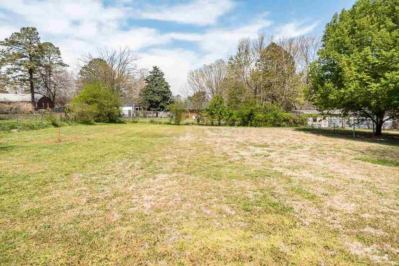 1021 Southerlund Rd, Garner, NC 27529