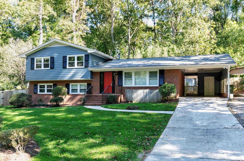 1021 Tanglewood Dr, Cary, NC 27511